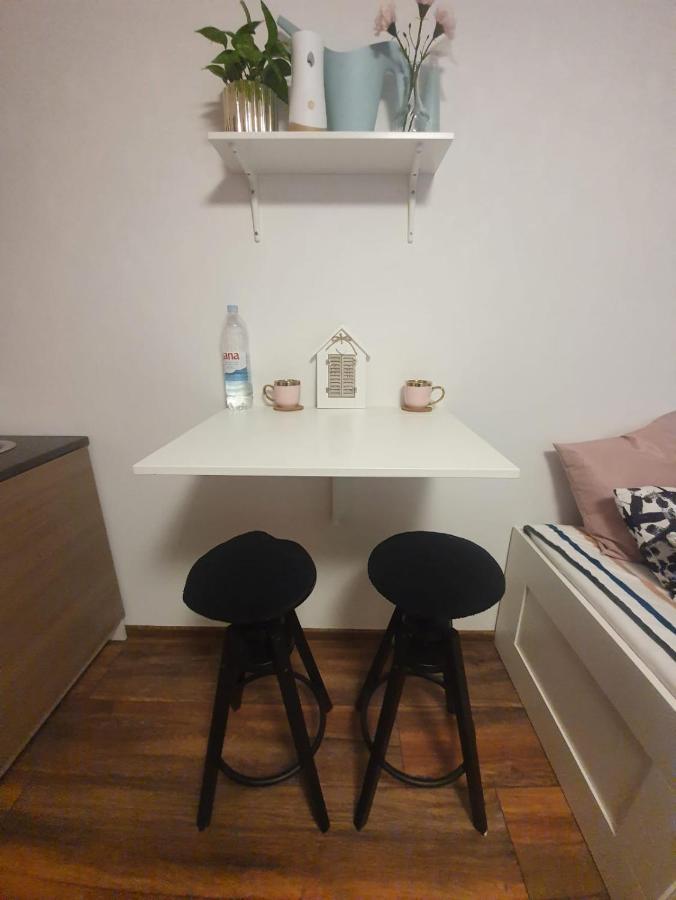 Studio Apartman Tamai Кутина Екстер'єр фото